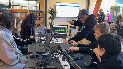 Coding pirates samler op, hvor skolen svigter